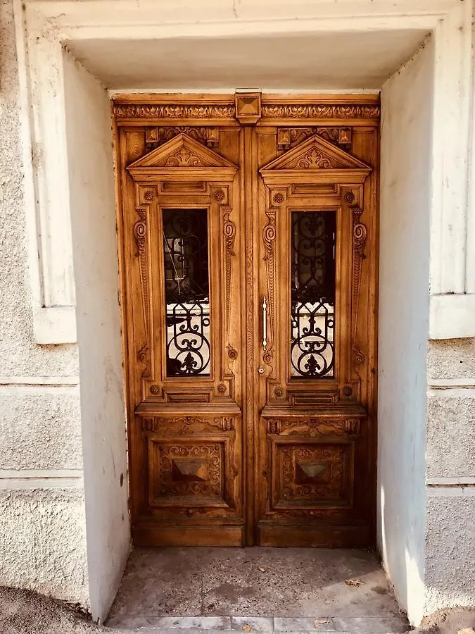 Charming Apartment In Old Τυφλίδα